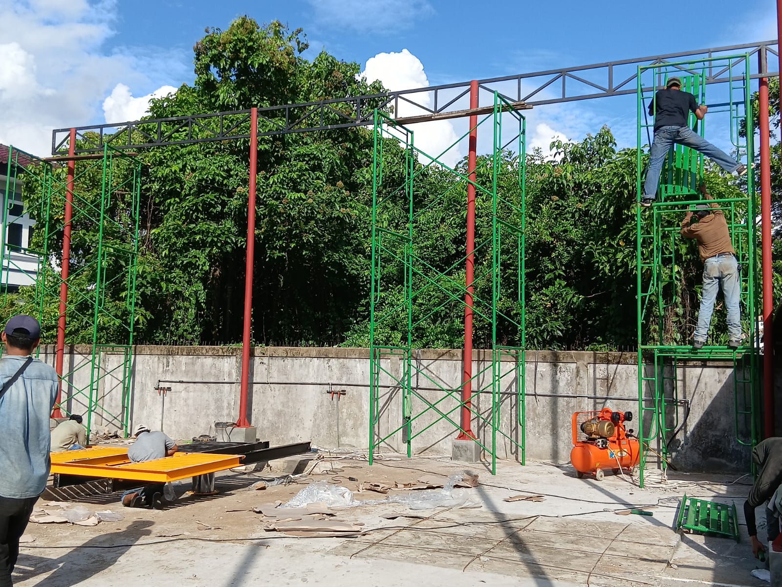 Gambar Proyek Hotel Khatulistiwa